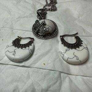 3 PCS Vintage White and Silver Jewelry Set